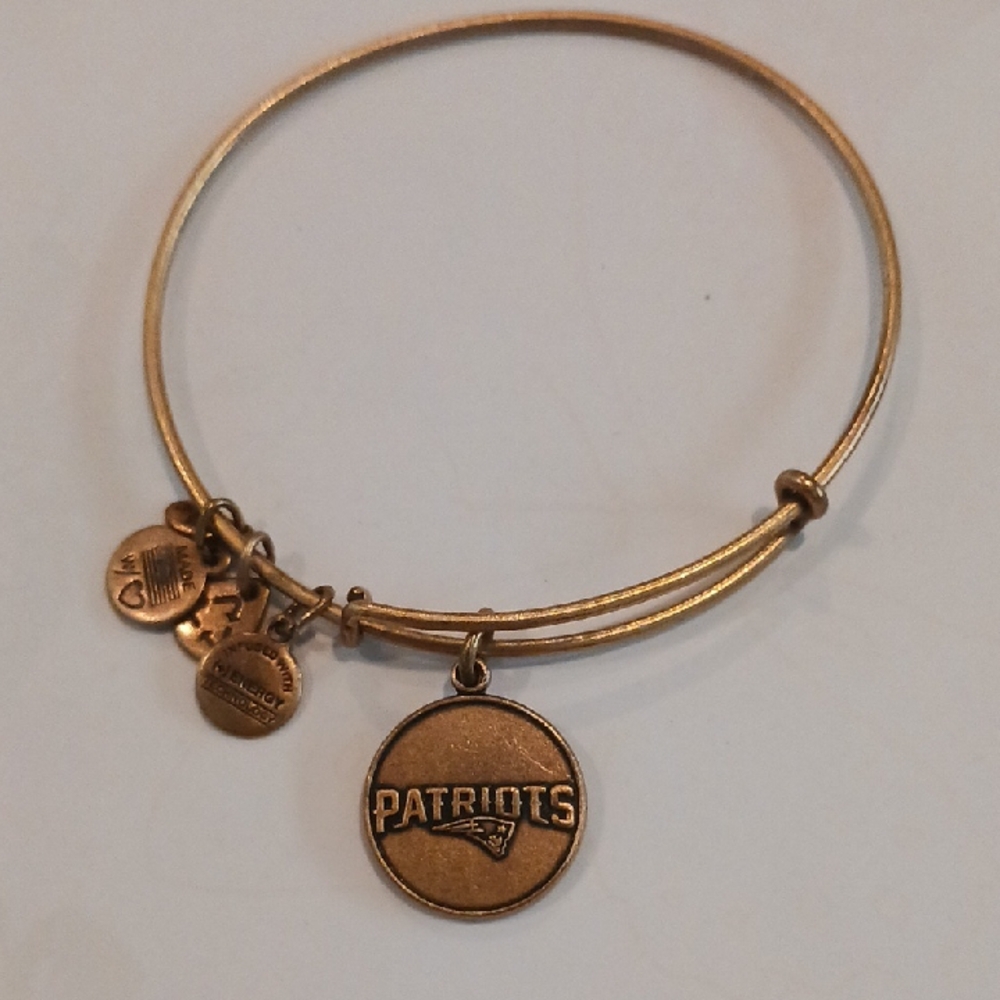 Gold Patriots Charm Bracelet